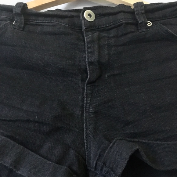 🟣 2/$10 Forever 21 Denim Shorts - Black - Picture 2 of 7